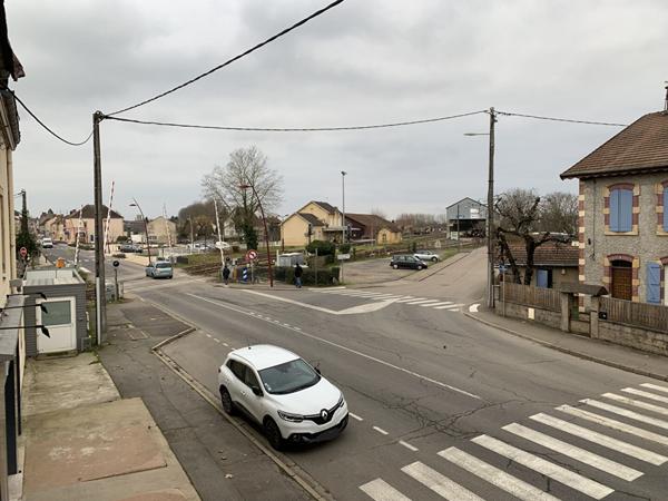 À LOUER ! Appartement F2 rénové avec balcon