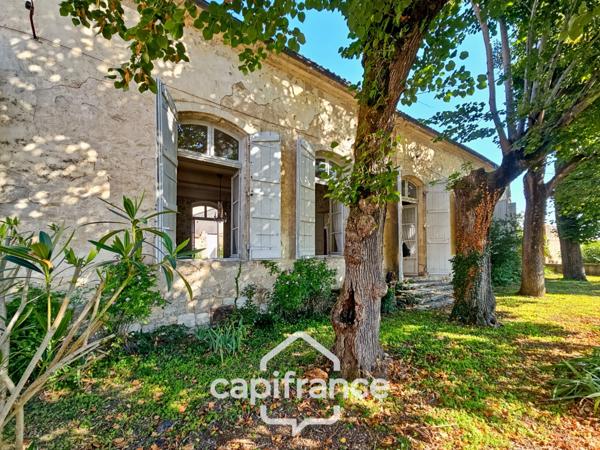 Propriété de caractère au cœur de Layrac 275m² habitable, Garage, jardin et terrain