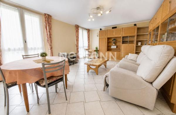 Appartement F4 à Roissy en Brie - Avec balcon et parking en sous-sol