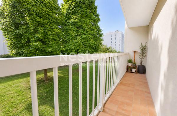 Appartement F4 à Roissy en Brie - Avec balcon et parking en sous-sol