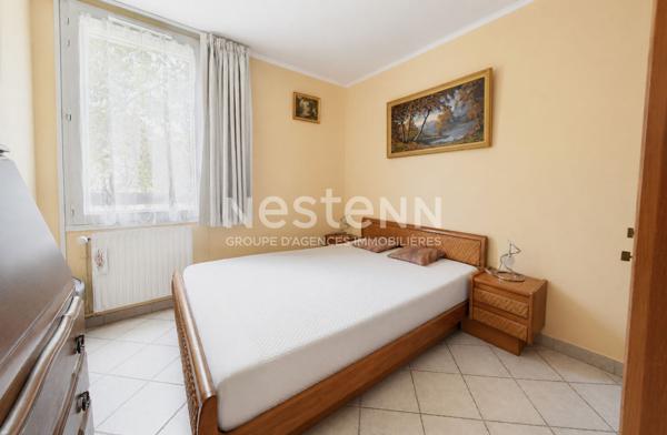 Appartement F4 à Roissy en Brie - Avec balcon et parking en sous-sol