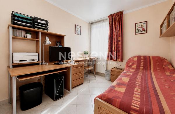 Appartement F4 à Roissy en Brie - Avec balcon et parking en sous-sol