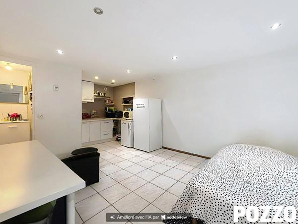 Appartement Granville 1 pièce 21.85 m2 Courette et terrasse GRANVILLE