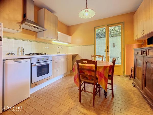 OPPORTUNITÉ À SAISIR – Maison familiale à fort potentiel !