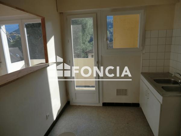Location Appartement 2 pièces 45.64 m² - 1 BOULEVARD GEORGES DUPIERRIS Lourdes 65100