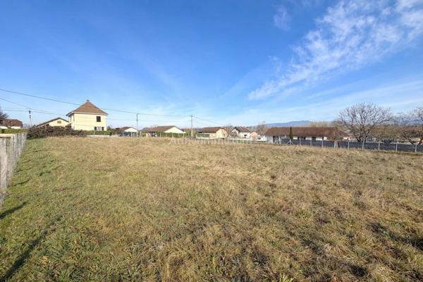 Vente Terrain 449 m2 à Les Avenières Veyrins-Thuellin