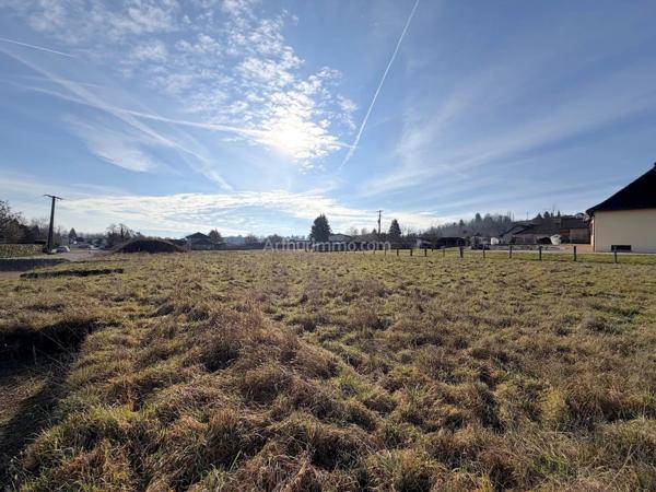 Vente Terrain 449 m2 à Les Avenières Veyrins-Thuellin