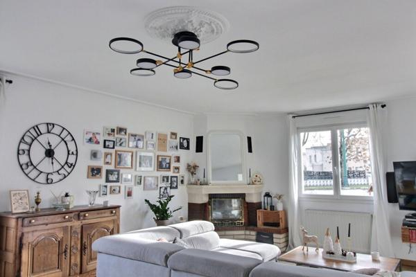 CHARMANTE MAISON DE VILLE REIMS - 4 CHAMBRES - SOUS-SOL - JARDIN