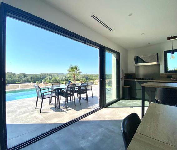 Villa contemporaine 5 pièces 150m²  Piscine chauffée - Garage - Vue panoramique