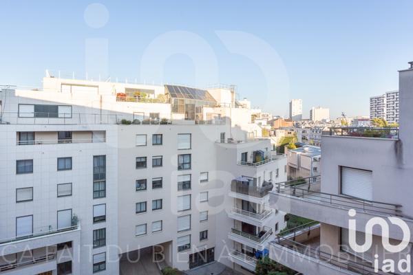 Location appartement 3 pièces 77 m² Paris 19