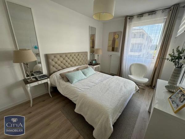 Appartement à louer 3 pièces 63.6m² Chessy (77700)