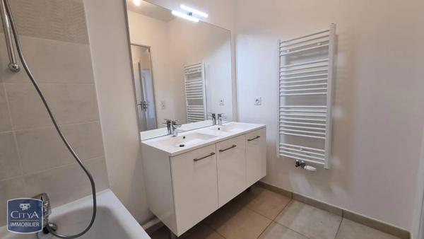 Appartement à louer 3 pièces 63.6m² Chessy (77700)