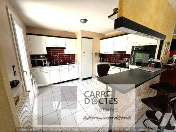 NOUVEAUTE : Les Notaires Associés CARRE D'@CTES vous proposent cette Maison de plain pied impla...