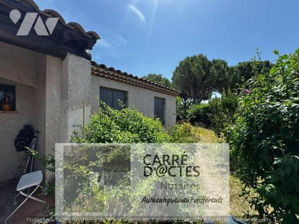 NOUVEAUTE : Les Notaires Associés CARRE D'@CTES vous proposent cette Maison de plain pied impla...