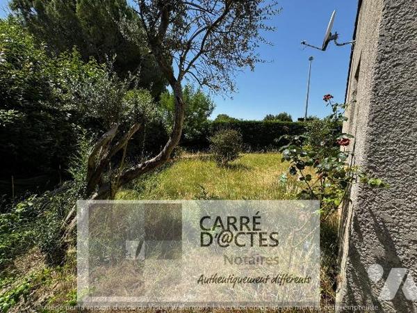 NOUVEAUTE : Les Notaires Associés CARRE D'@CTES vous proposent cette Maison de plain pied impla...