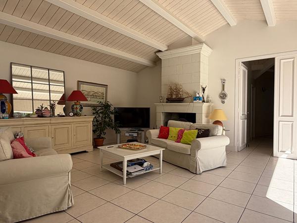 La Flotte , a 2 pas du Port et de la plage maison familiale