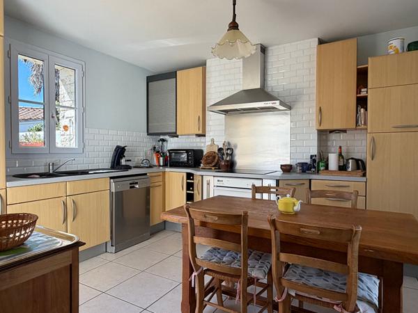 La Flotte , a 2 pas du Port et de la plage maison familiale