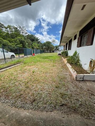 Ensemble de deux maisons t4 et t3 sur u terrain de 2716 m2 à la Chaumière