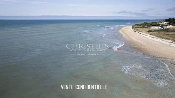 ILE DE RE – VILLA FRONT DE MER