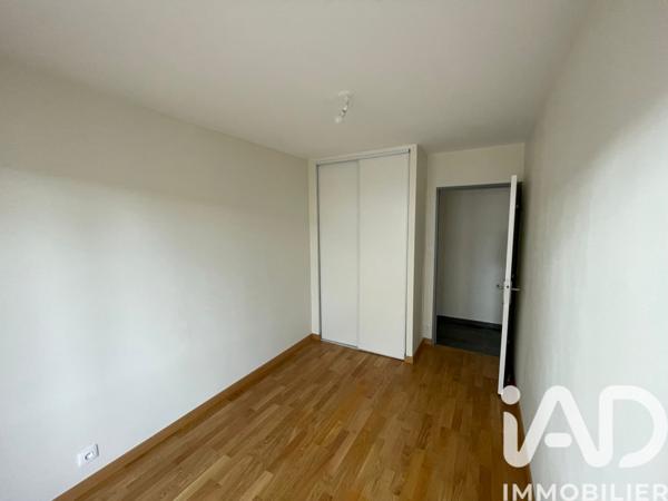 Location appartement 3 pièces 76 m² Planfoy