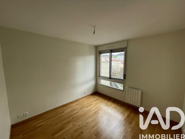 Location appartement 3 pièces 76 m² Planfoy