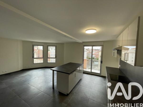 Location appartement 3 pièces 76 m² Planfoy