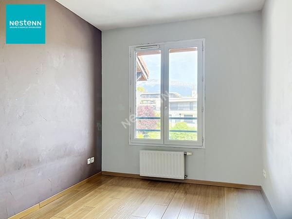 A louer sur PRINGY un appartement MEUBLE de 3 pièces de 62 m², avec balcon, cave, garage et une place de parking