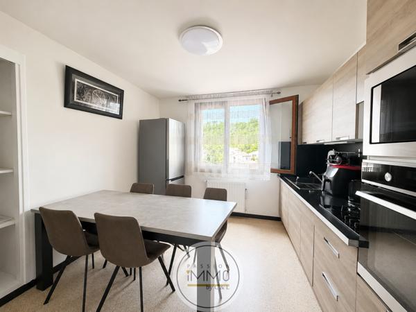 Appartement 3 pièce(s) 2 chambre(s) 80 m²