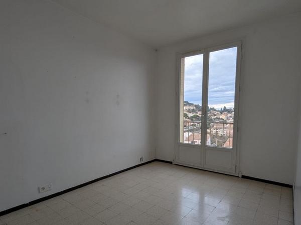 Appartement T5 - Manosque - Réf. 408