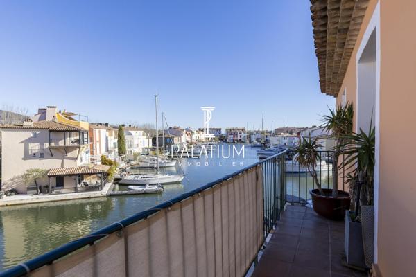 Rare à Port-Grimaud – Appartement 81 m² avec mezzanines en bord de canal