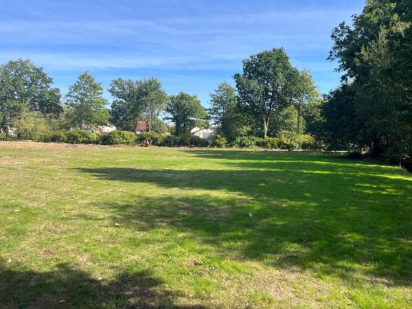 Terrain à SAINT-MARCEL, 56140 - 1069m²