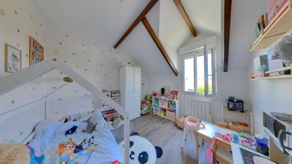 Maison Roissy En Brie 9 pièce(s) 150.5 m2