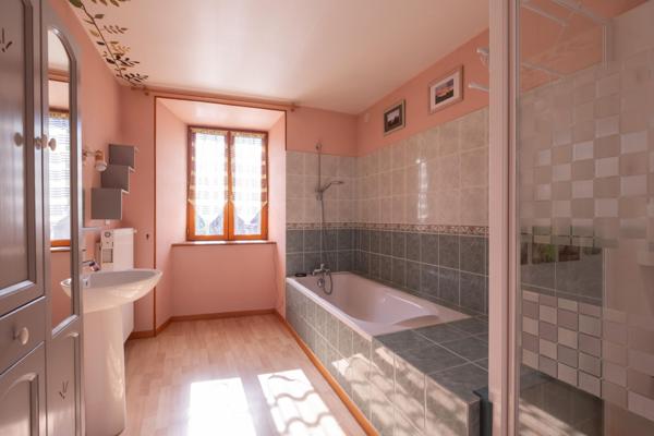 Maison 6 pièces - 210 m² Exclusivité efficity