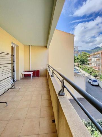 Vente Appartement 3 pièces 77 m2 à Calvi