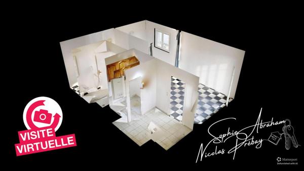 F1 lumineux avec balcon au dernier étage, place de parking privative