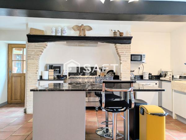 Propriété T6, plain pied 185m² env.