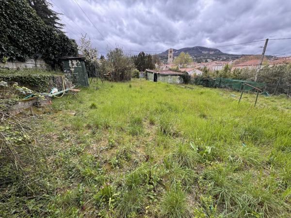 Vente Terrain 932 m2 à Lodève