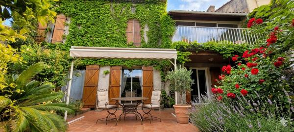 Maison de maître - 8 pièces - 245 m² - Extérieur intime - Studio indépendant - Lézignan-Corbières