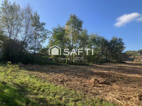 Quartier du Fau - Terrain constructible de 1284 m2 viabilisé