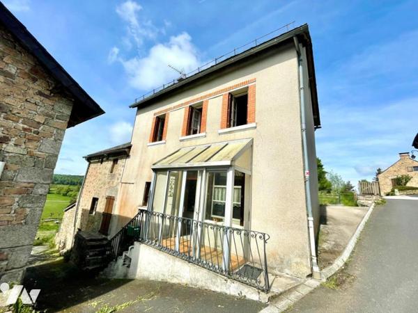 CHARMANTE MAISON DE BOURG  TERMES 48