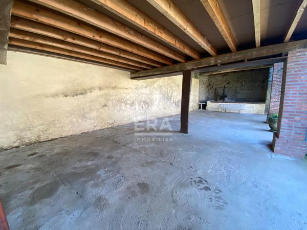 Maison coeur de village avec superbes dépendances