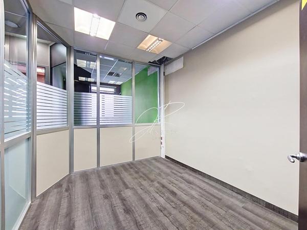 Immeuble 200 m² + 100 m² de combles