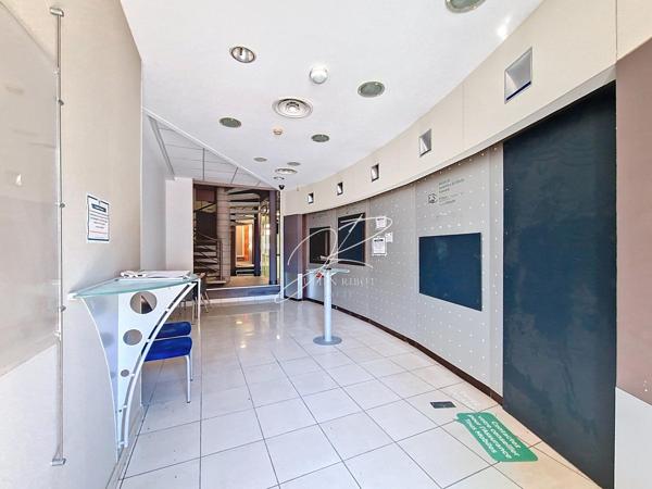 Immeuble 200 m² + 100 m² de combles