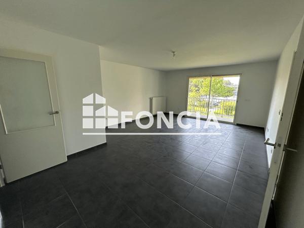 Location Appartement 3 pièces 78.36 m² - 12-14-16 RUE LOUIS ARAGON Grenoble 38100