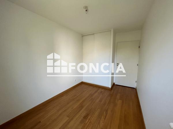 Location Appartement 3 pièces 78.36 m² - 12-14-16 RUE LOUIS ARAGON Grenoble 38100