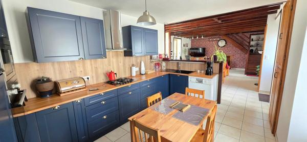 Maison 125m² sans travaux, 3 chambres, 3000m² de terrain.