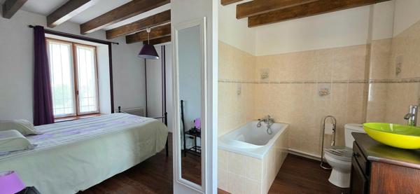 Maison 125m² sans travaux, 3 chambres, 3000m² de terrain.