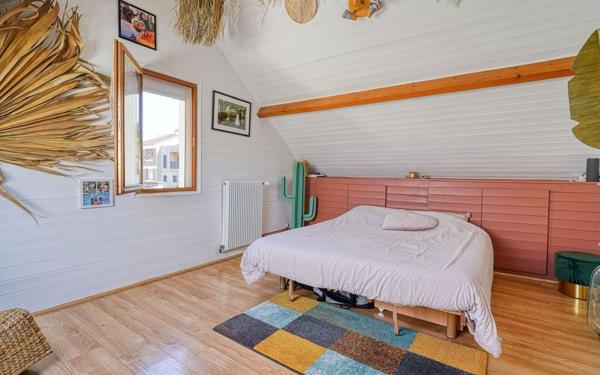 Maison à vendre    5 pièces • 148 m2 Cachan