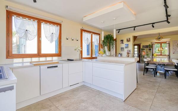 Maison à vendre    5 pièces • 148 m2 Cachan