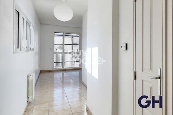 Appartement 4 pièces 86 m2 avec terrasse et garage en sous-sol